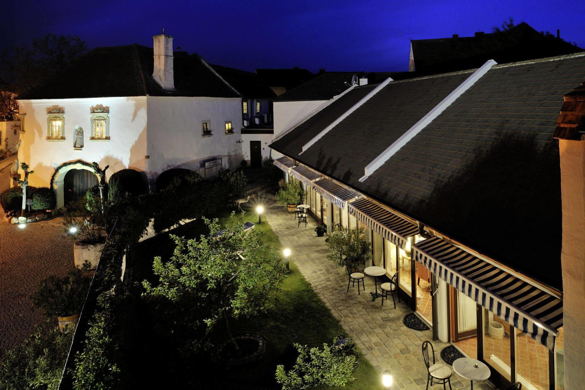 Herberge An Der Nikolauszeche Purbach am Neusiedlersee Exterior photo
