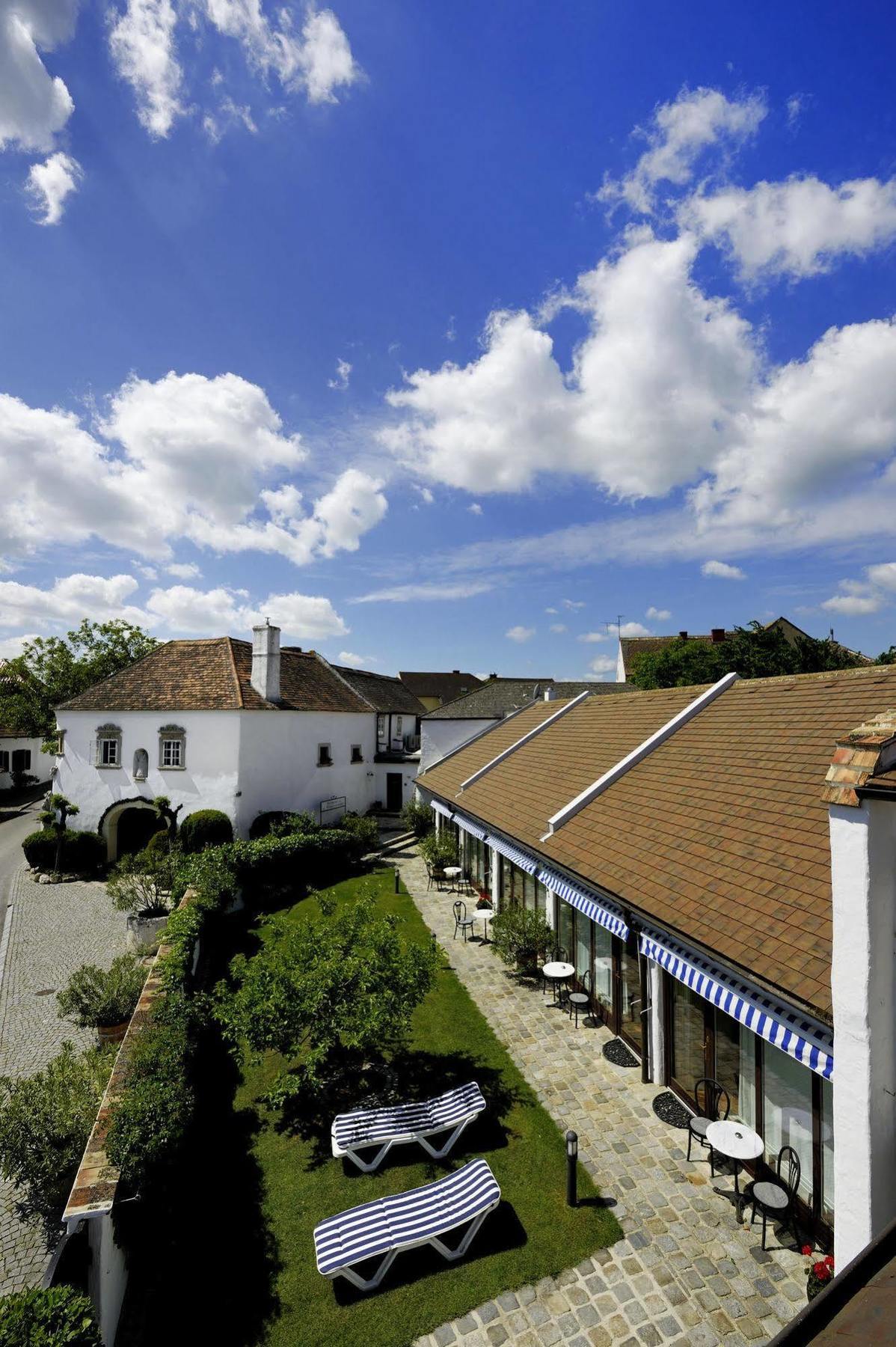 Herberge An Der Nikolauszeche Purbach am Neusiedlersee Exterior photo